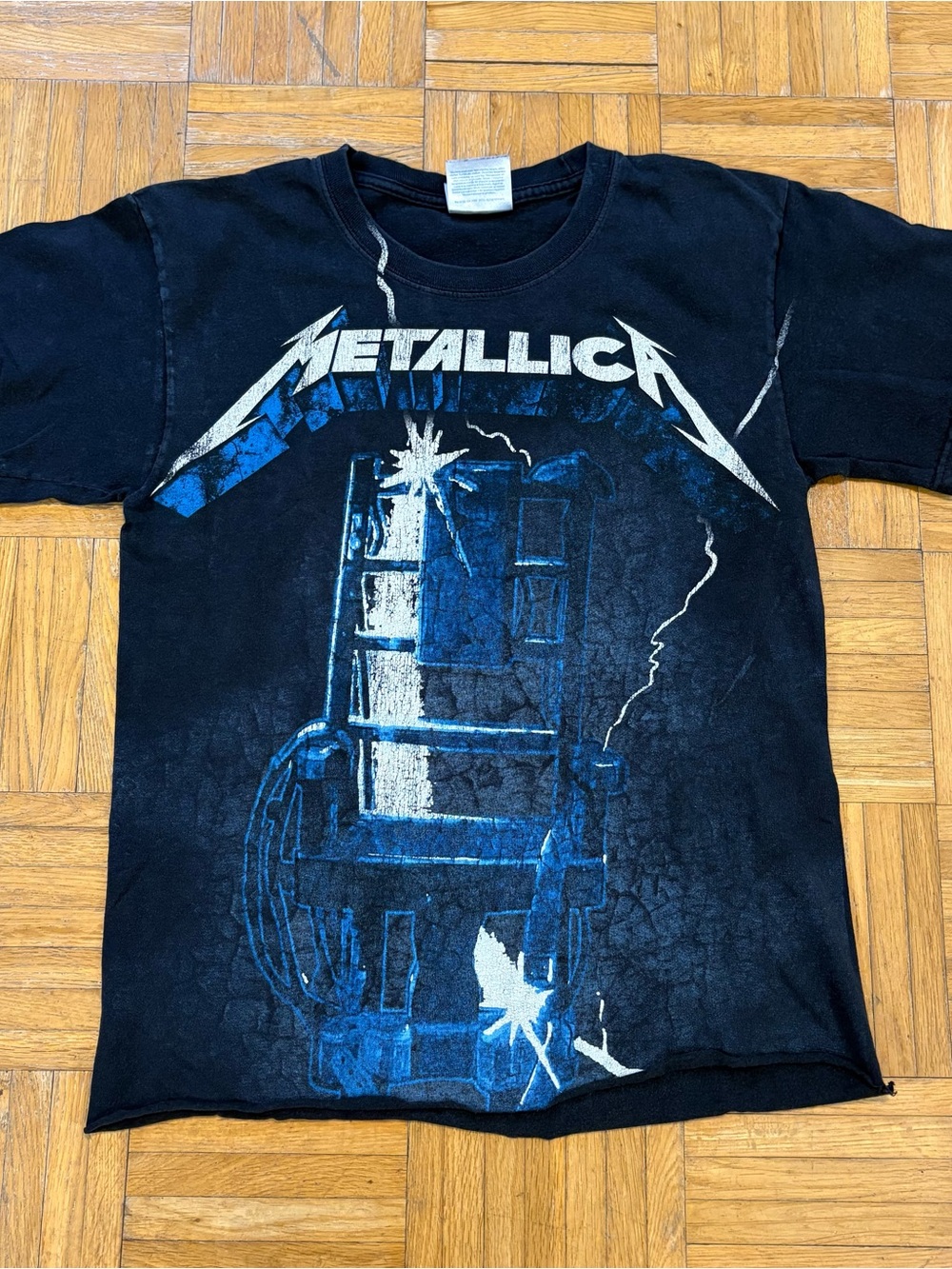 Vintage Metallica Ride The Lightning Cropped Graphic Shirt